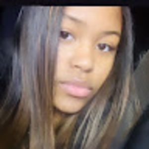 Meet your Posher, Lanya